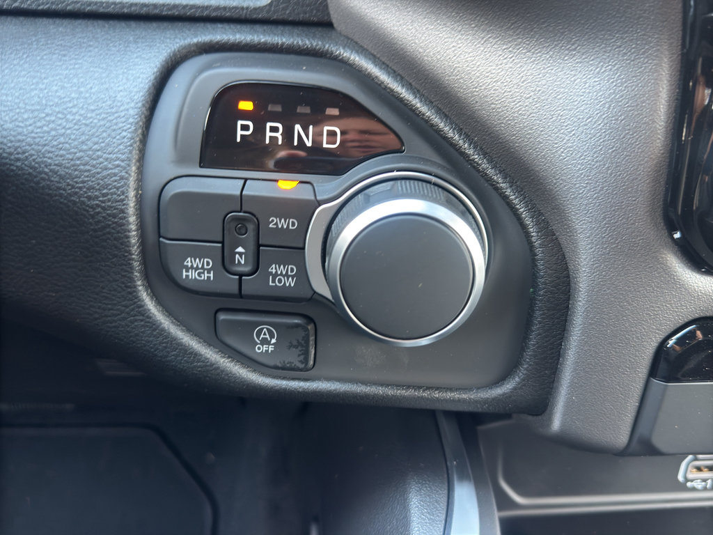 New 2026 RAM 1500 Express AWD/4WD image 16