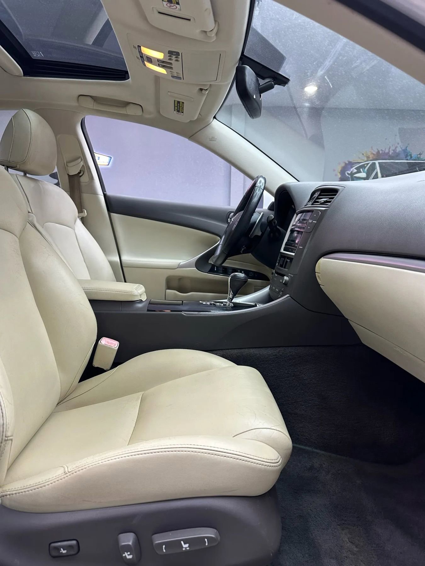 Used 2011 Lexus IS 250 image 27