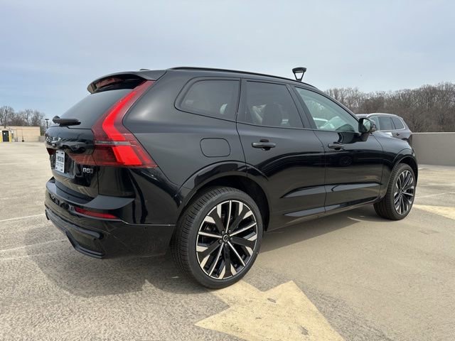 New 2026 Volvo XC60 B5 Ultra w/ Climate Package image 7