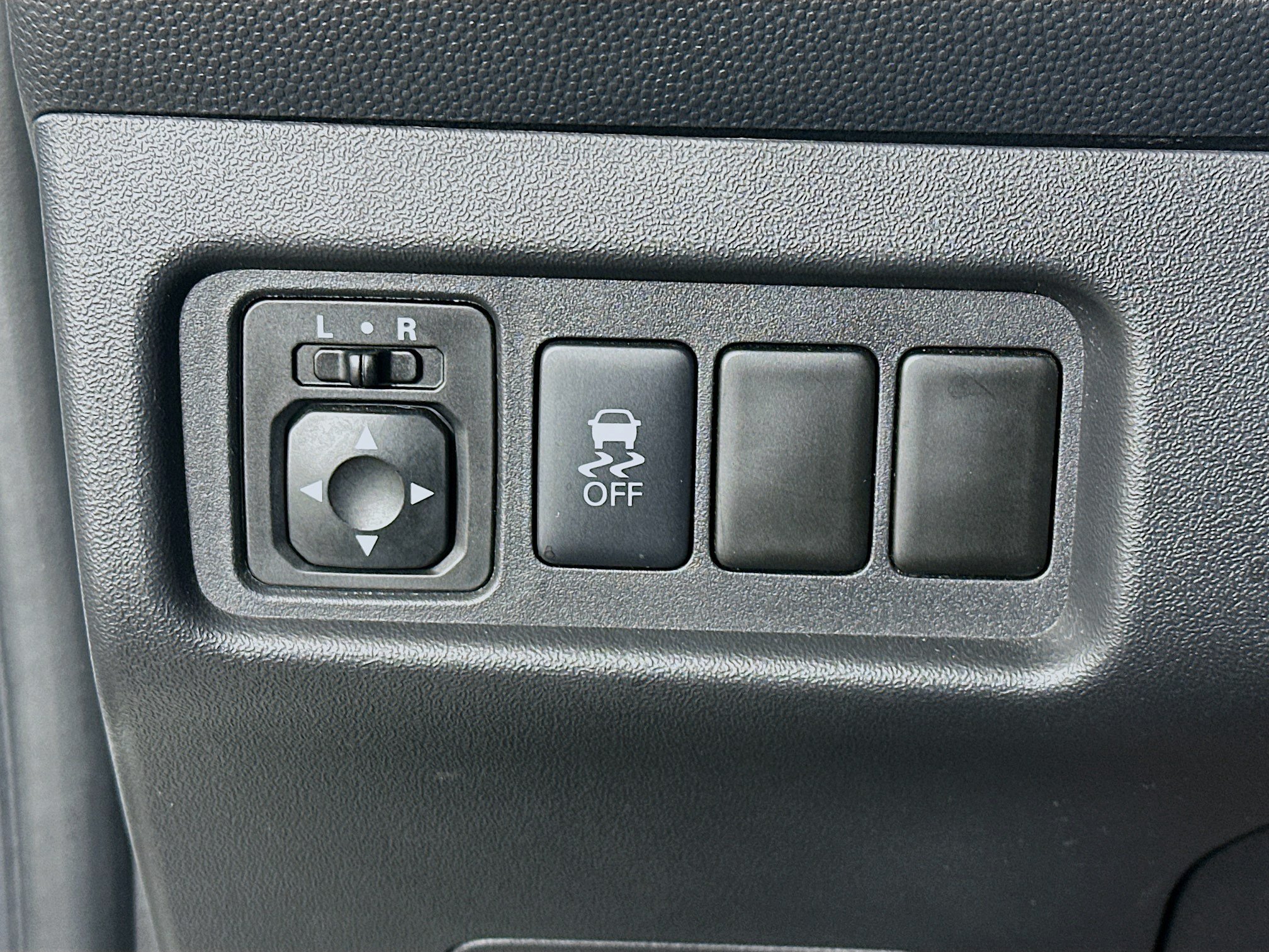 Used 2020 Mitsubishi Mirage ES FWD image 17