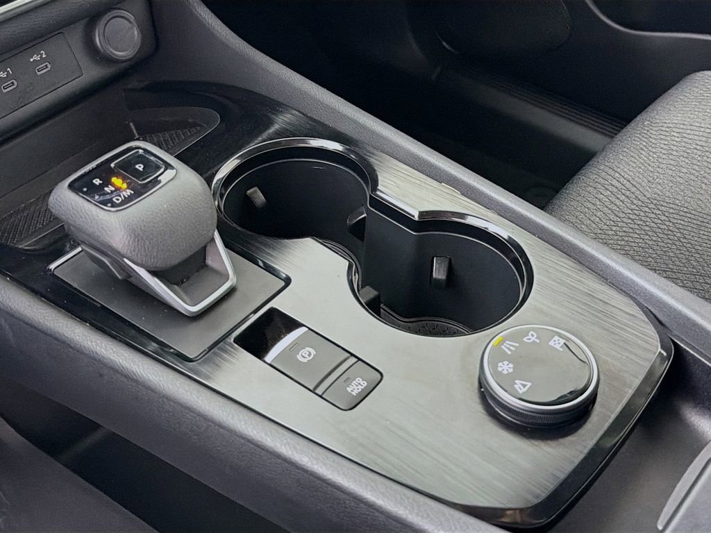 Used 2024 Nissan Rogue SV AWD/4WD image 19