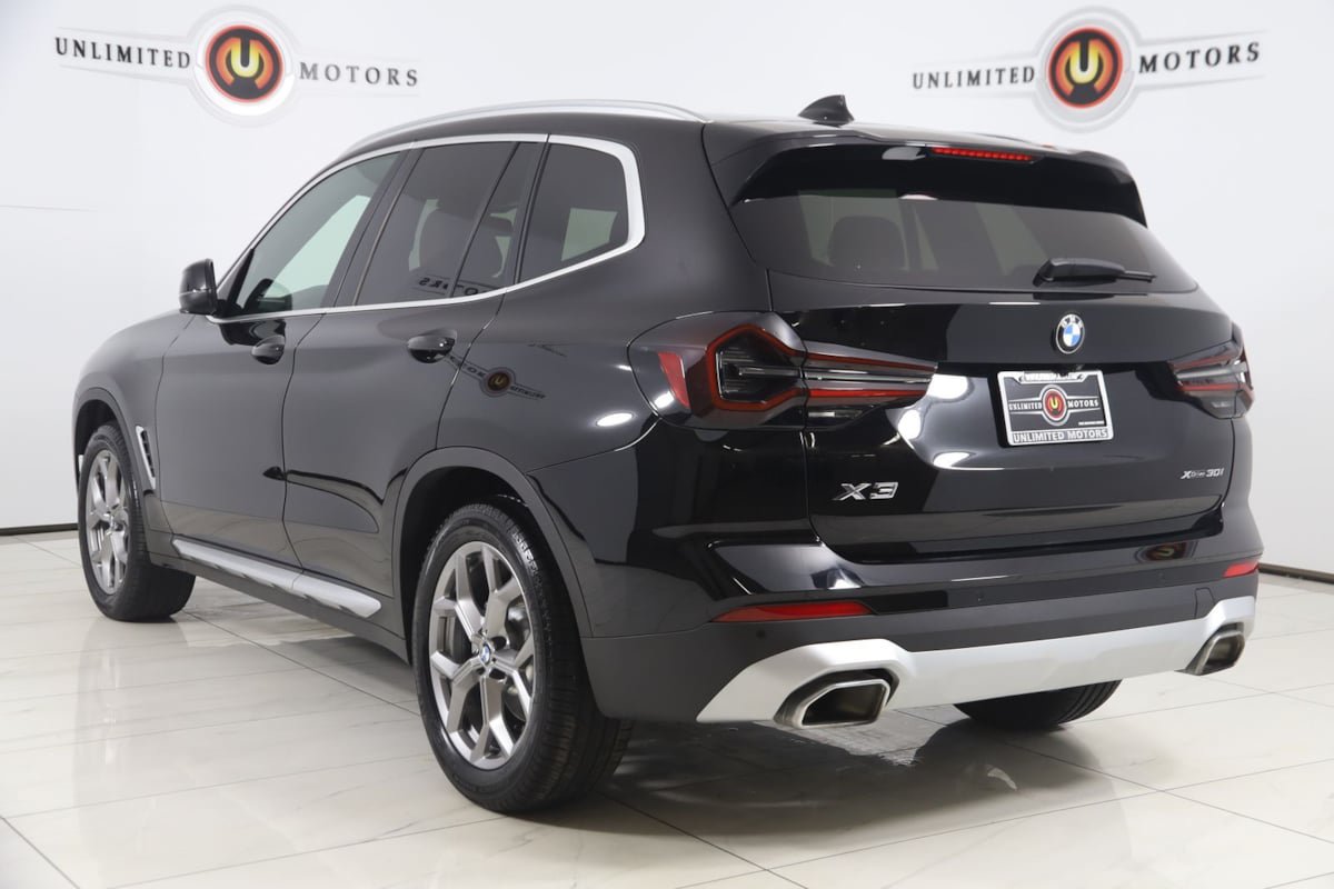 Used 2023 BMW X3 xDrive30i w/ Premium Package AWD/4WD image 4