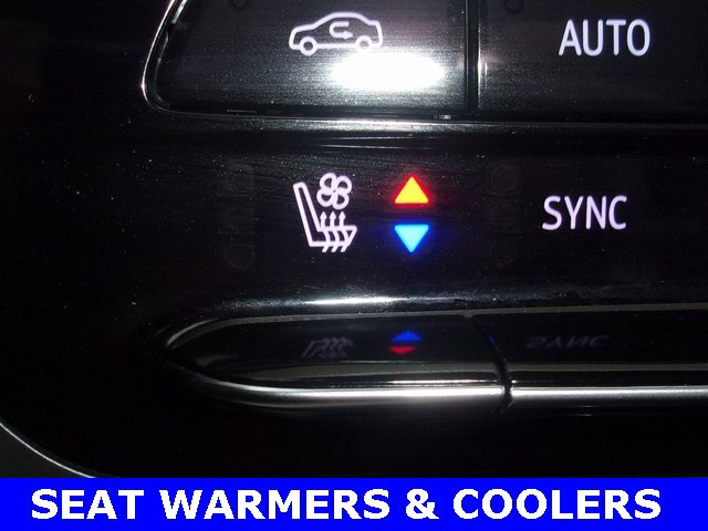 Used 2023 Buick Envision Avenir image 11