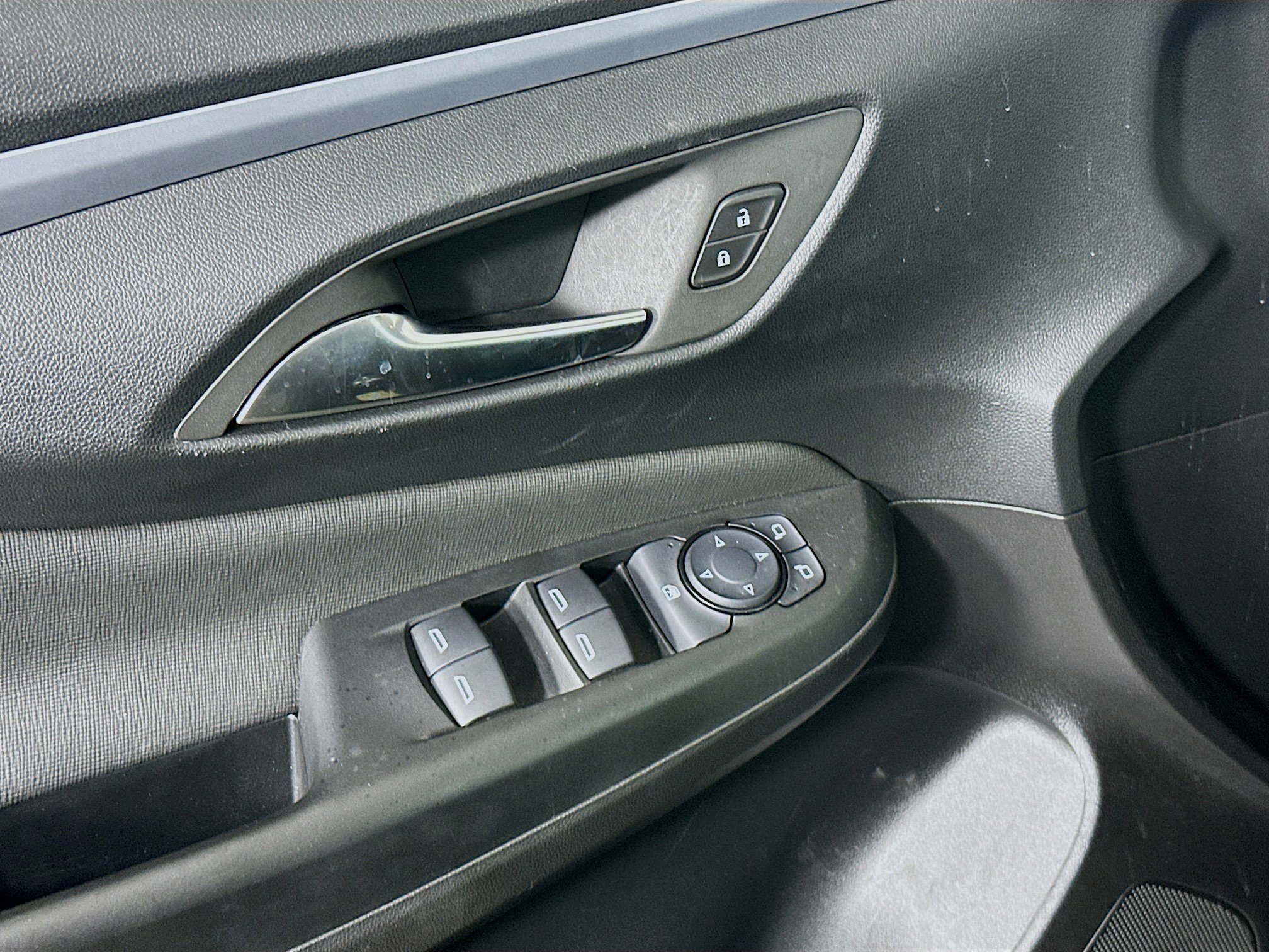 Used 2025 Buick Envista Preferred FWD image 15