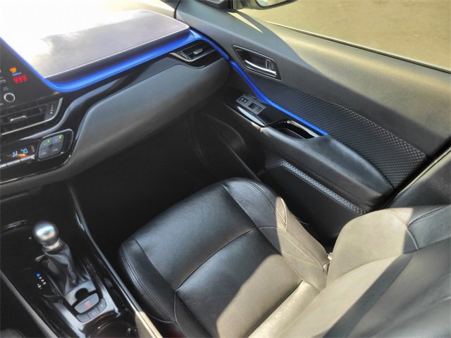 Used 2020 Toyota C-HR LE image 13