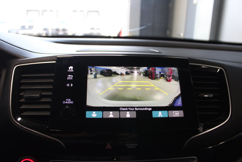 Used 2019 Honda Pilot Touring image 18