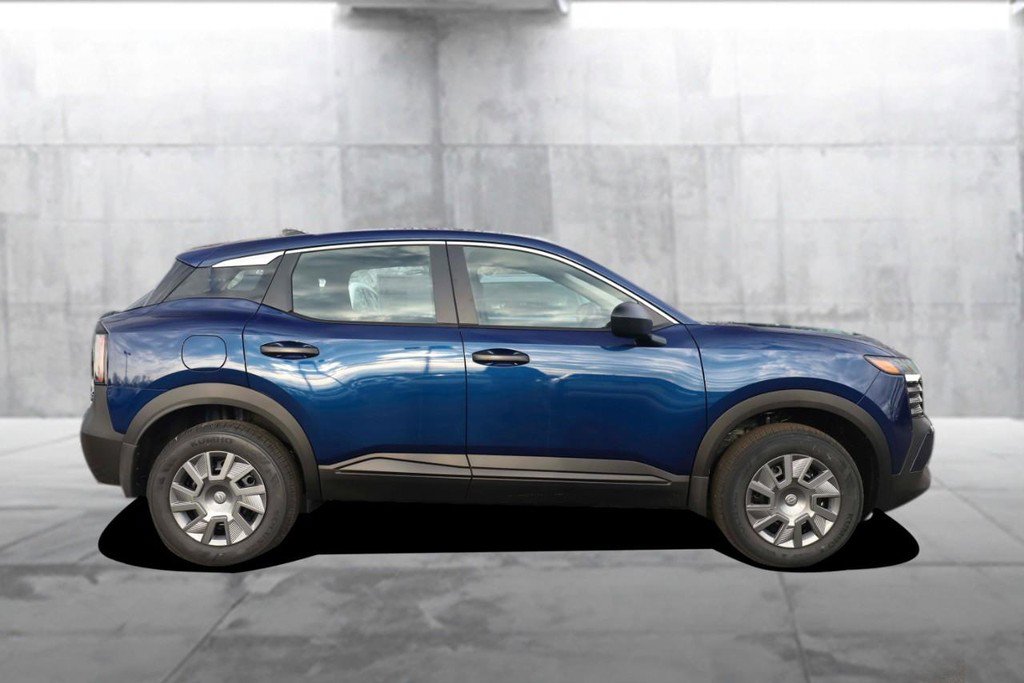 New 2026 Nissan Kicks S image 5
