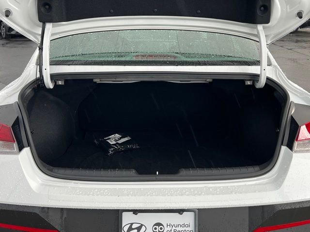 Certified 2025 Hyundai Elantra Sport image 12