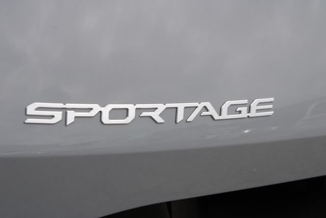 Used 2024 Kia Sportage SX FWD image 7