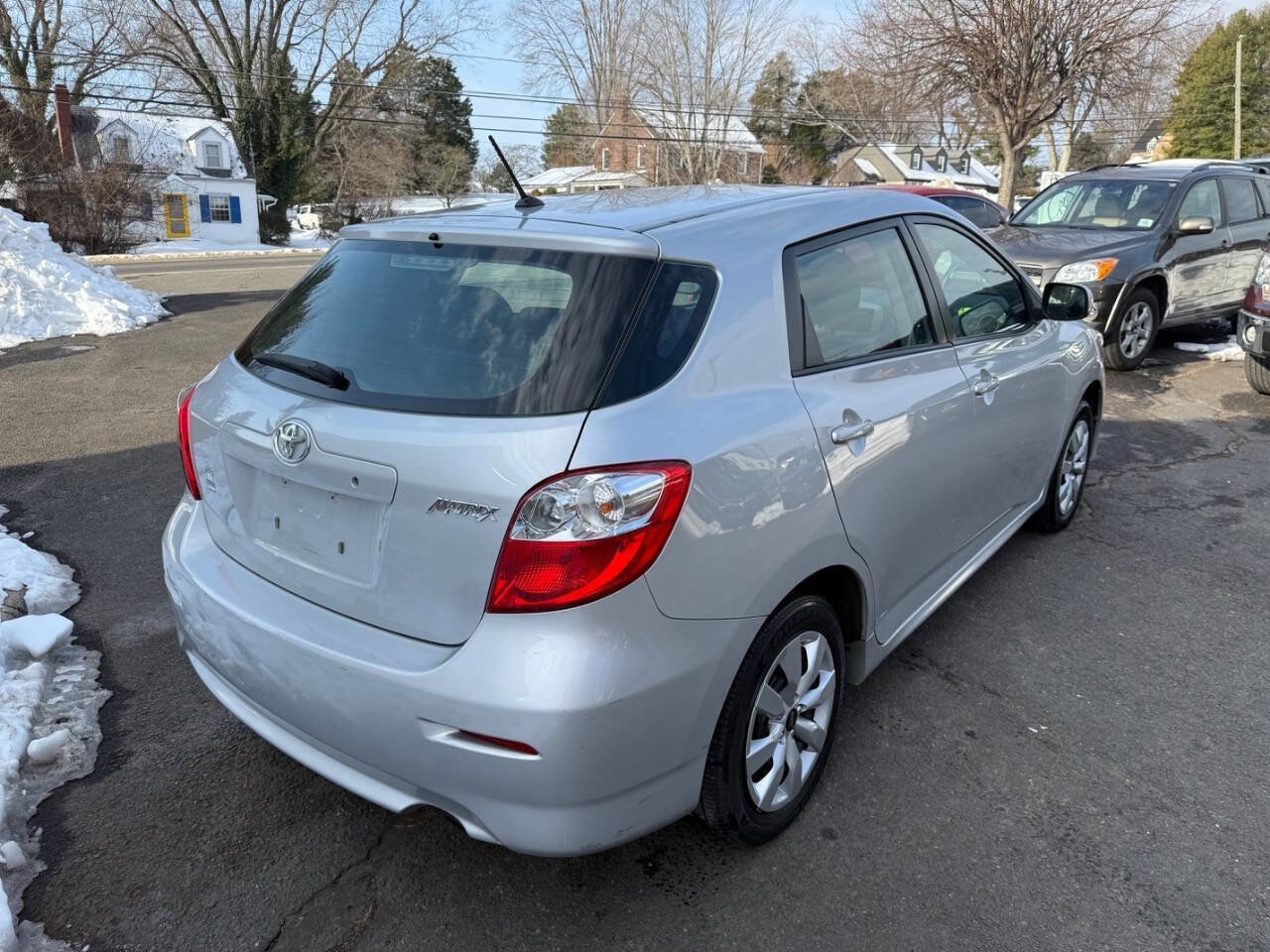 Used 2013 Toyota Matrix L image 6
