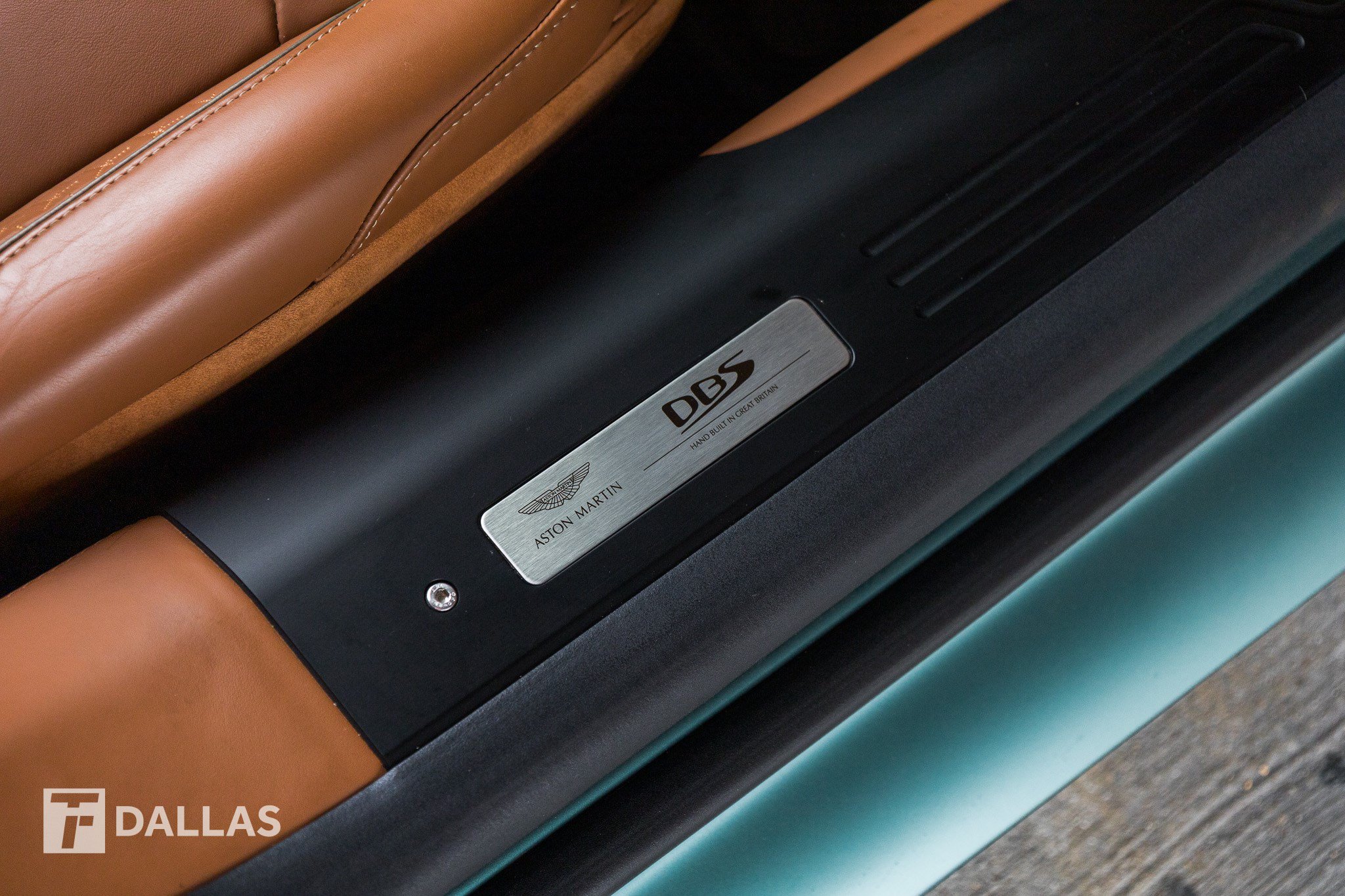 Used 2023 Aston Martin DBS Superleggera Volante RWD image 37