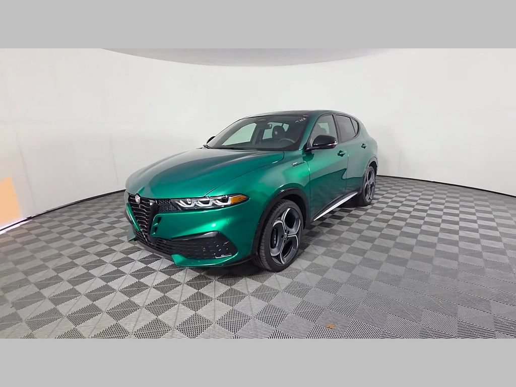 New 2026 Alfa Romeo Tonale w/ Active Assist Package AWD/4WD image 34