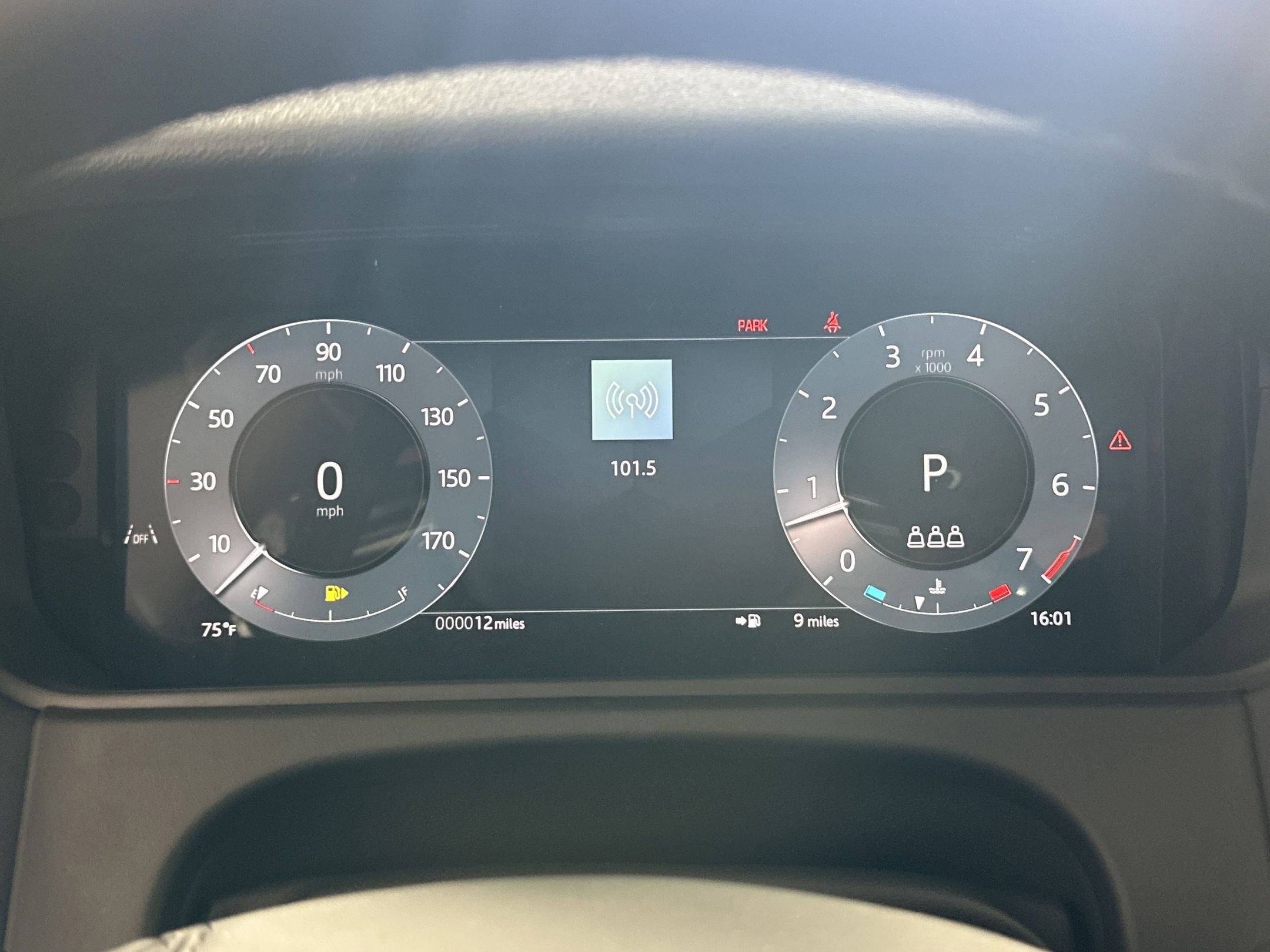 New 2026 Land Rover Range Rover Velar S image 16