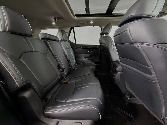 Used 2025 Honda Pilot Elite image 36