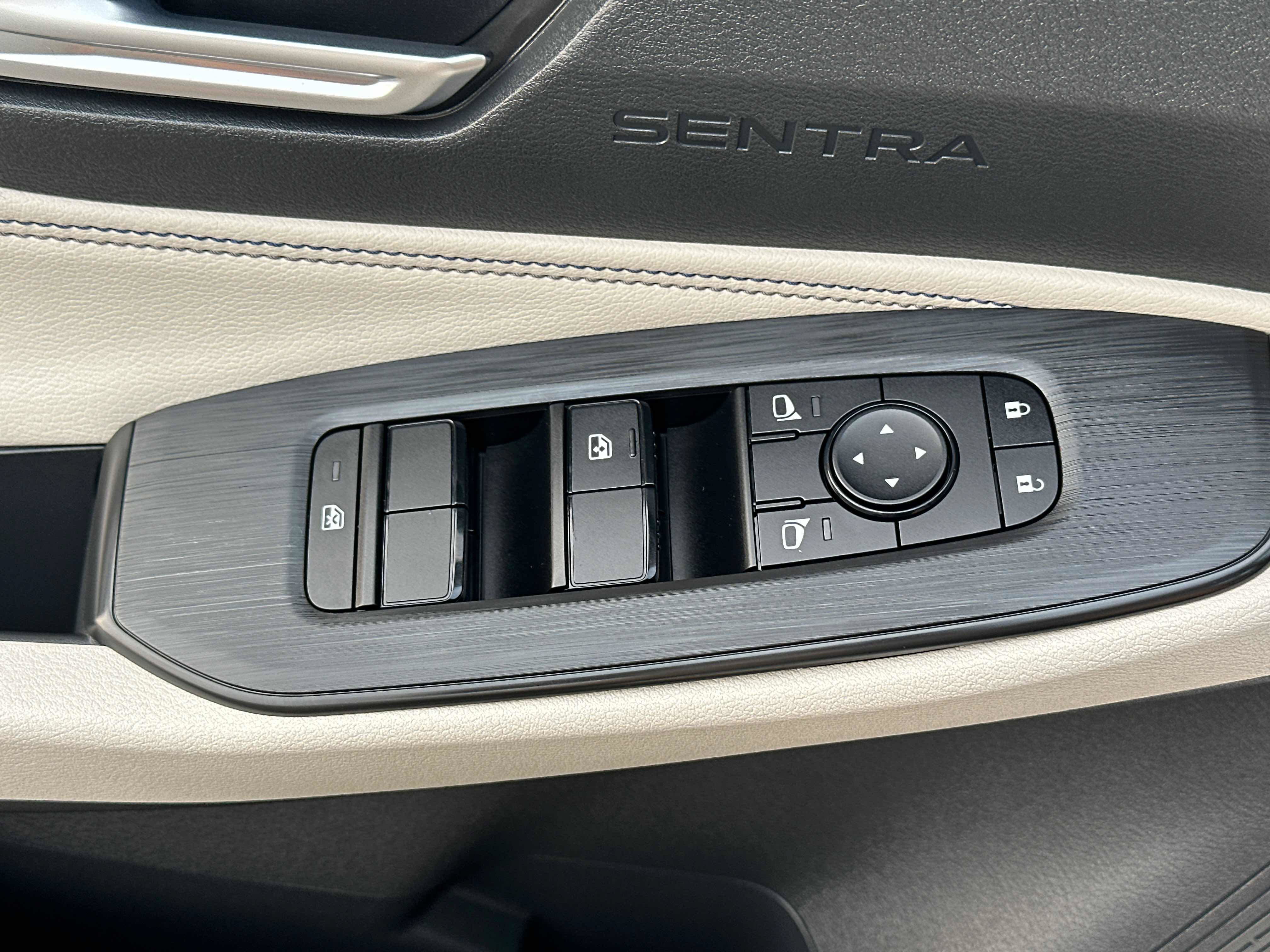 New 2026 Nissan Sentra SL w/ Floor Mat Package FWD image 18