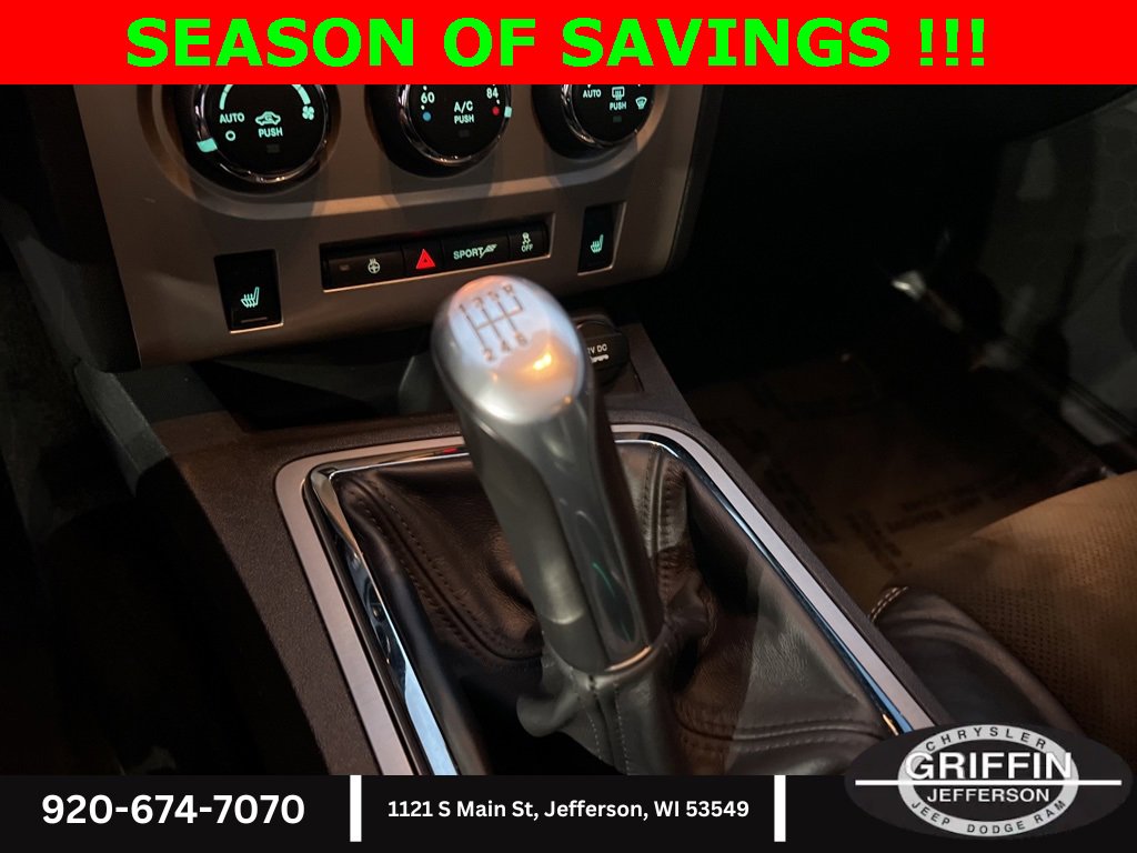 Used 2014 Dodge Challenger SRT8 image 27