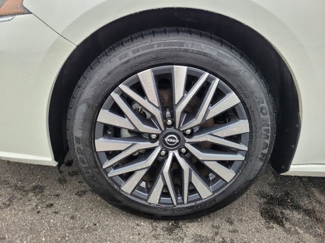 Used 2023 Nissan Altima 2.5 SV image 19