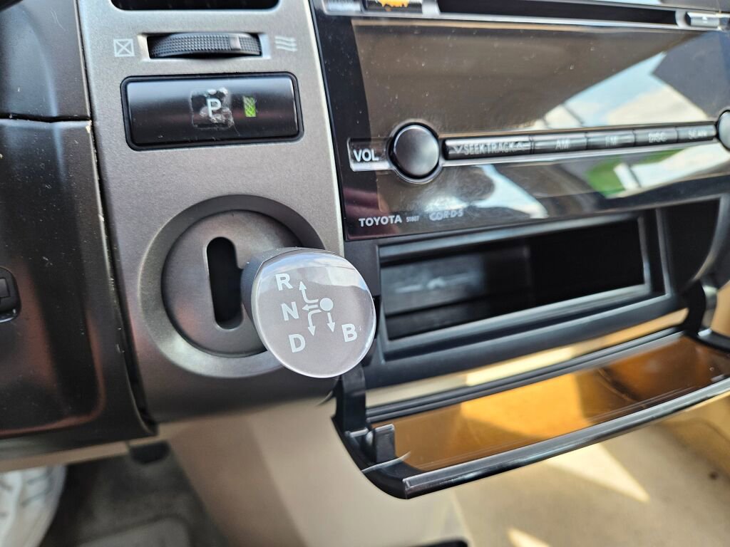Used 2004 Toyota Prius FWD image 20