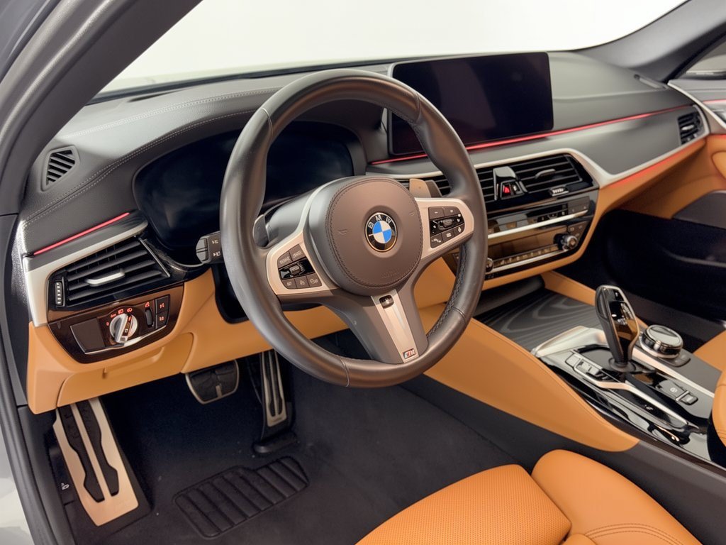 Used 2023 BMW 540i xDrive w/ Executive Package AWD/4WD image 4