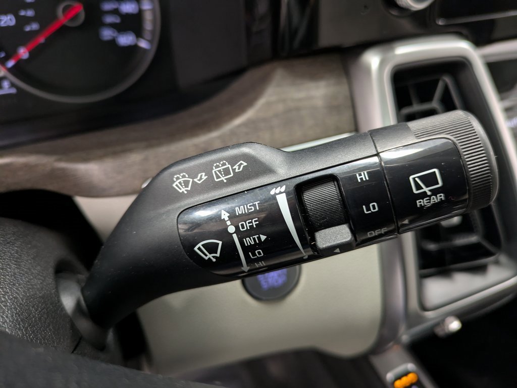 Certified 2022 Kia Sorento X-Line EX image 17