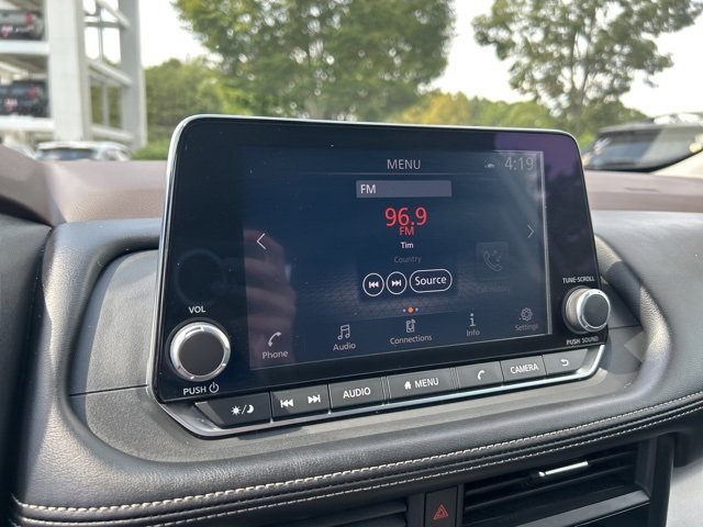 Used 2023 Nissan Rogue SV image 23