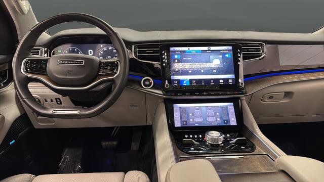 Used 2023 Jeep Grand Wagoneer 4WD image 11