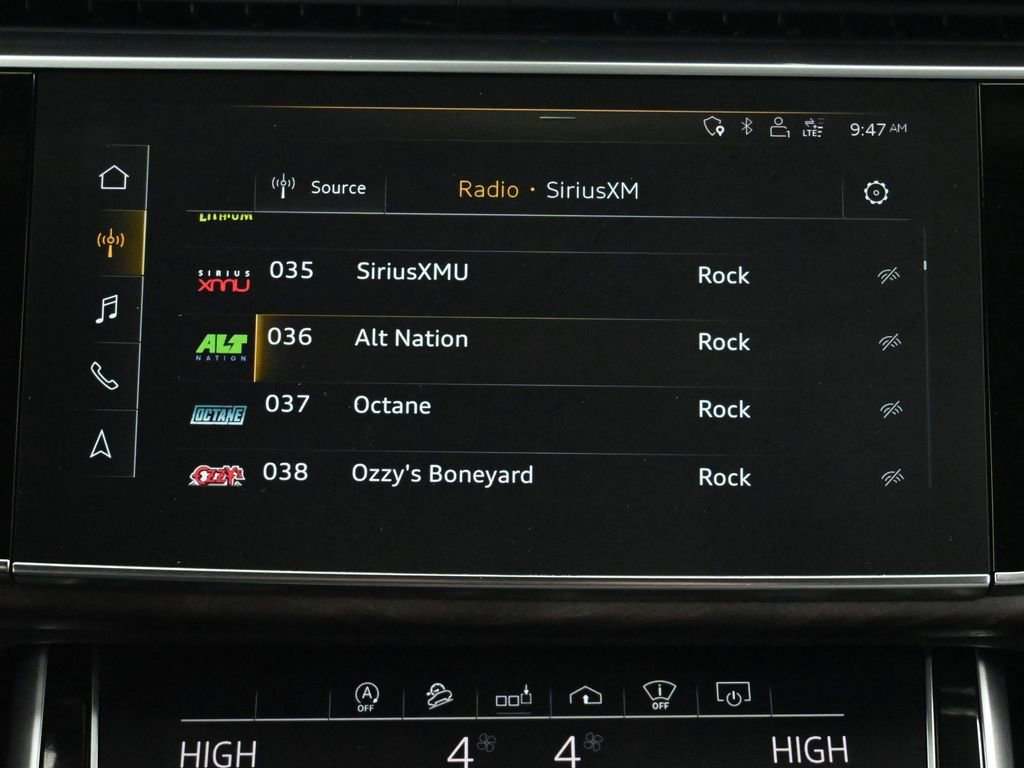 Used 2020 Audi Q8 Prestige w/ Prestige Package image 34