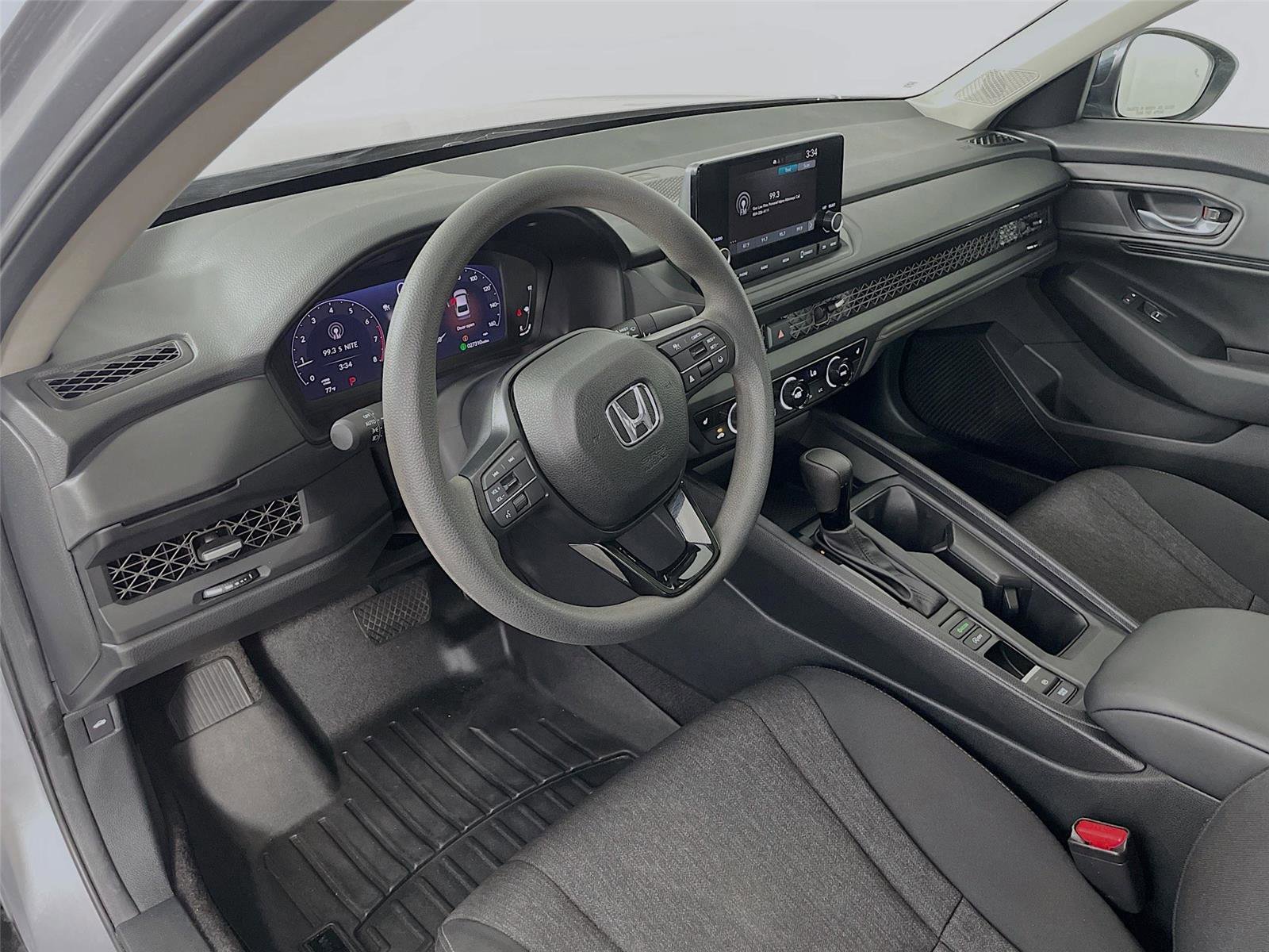 Used 2025 Honda Accord SE image 13