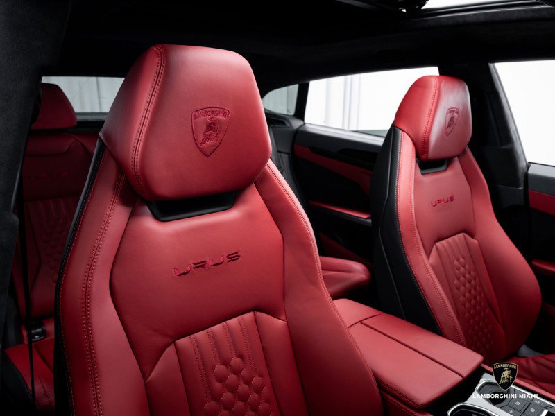 Used 2024 Lamborghini Urus S image 41