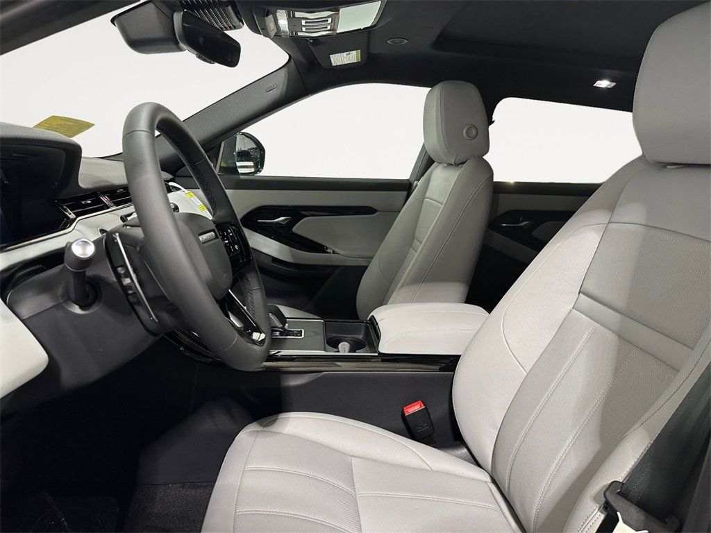 New 2026 Land Rover Range Rover Evoque S image 8