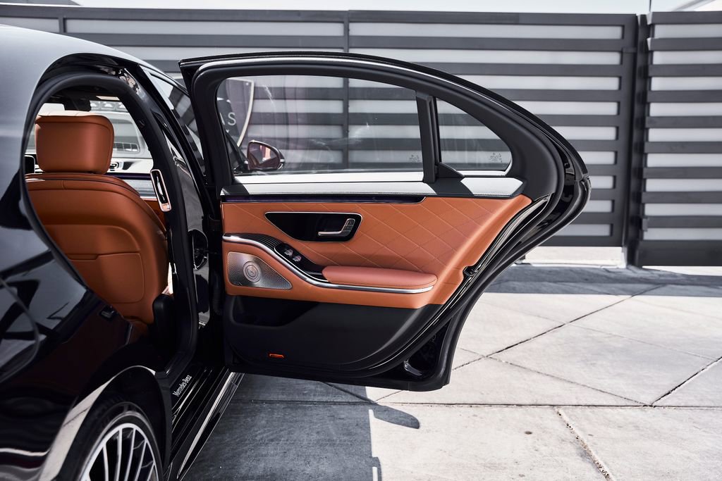 Used 2024 Mercedes-Benz S 63 AMG S image 24