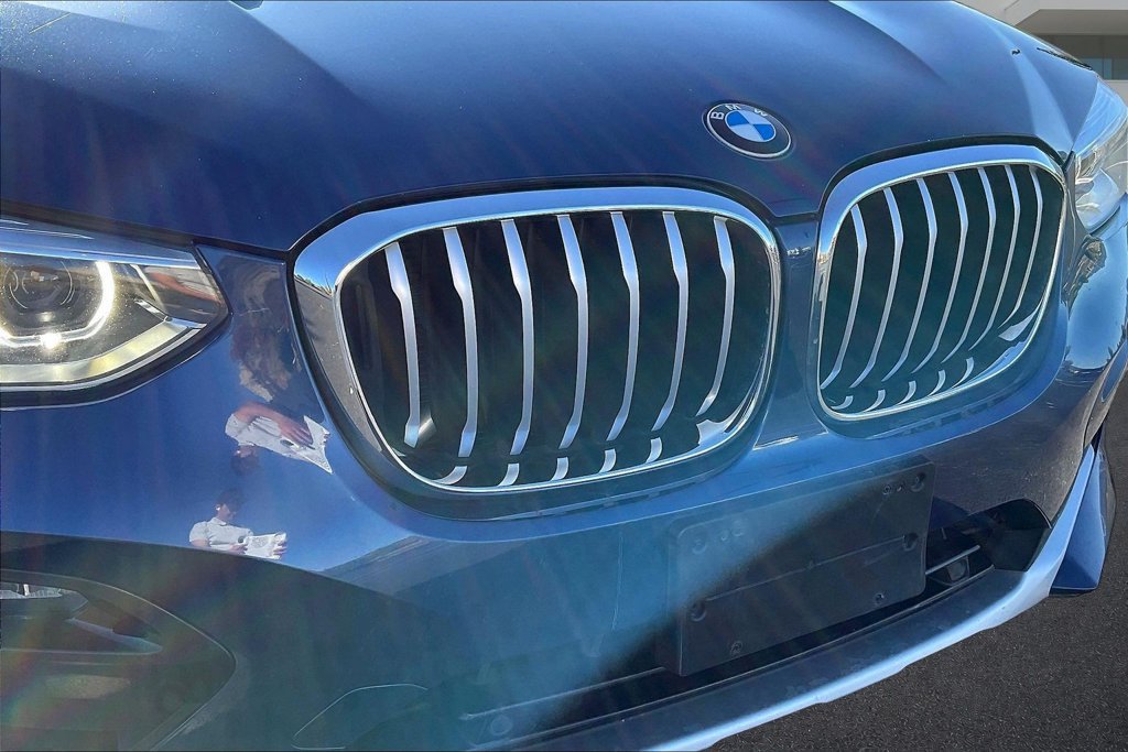Used 2020 BMW X4 xDrive30i w/ Driving Assistance Package AWD/4WD image 33