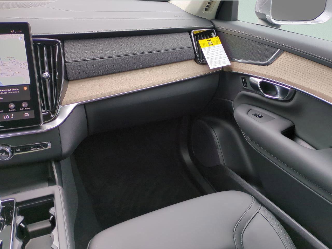 New 2026 Volvo XC90 B5 Plus image 15