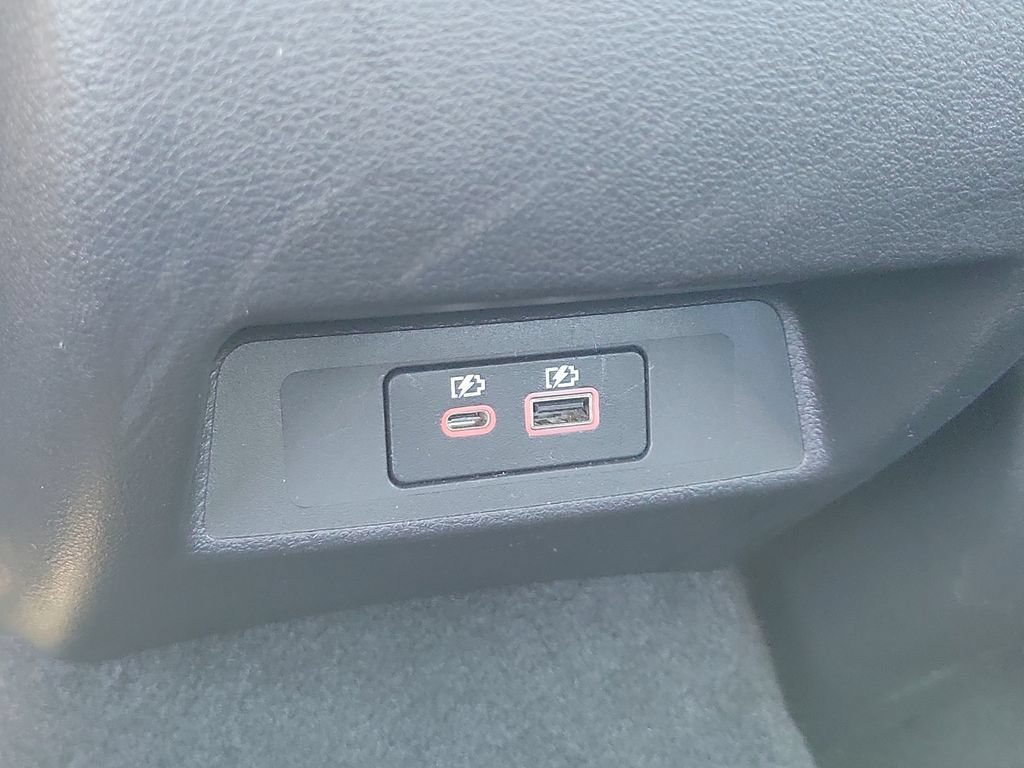 Used 2025 Nissan Altima 2.5 SV FWD image 10