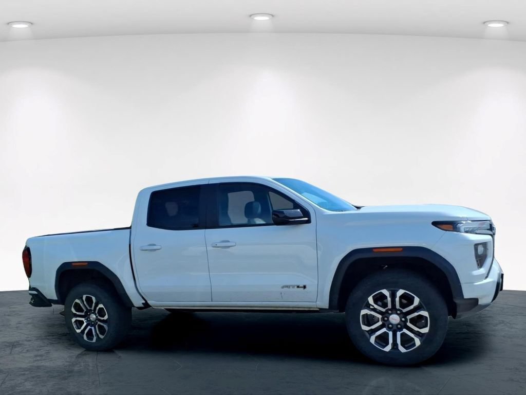 Used 2023 GMC Canyon AT4 w/ AT4 Premium Package AWD/4WD image 19
