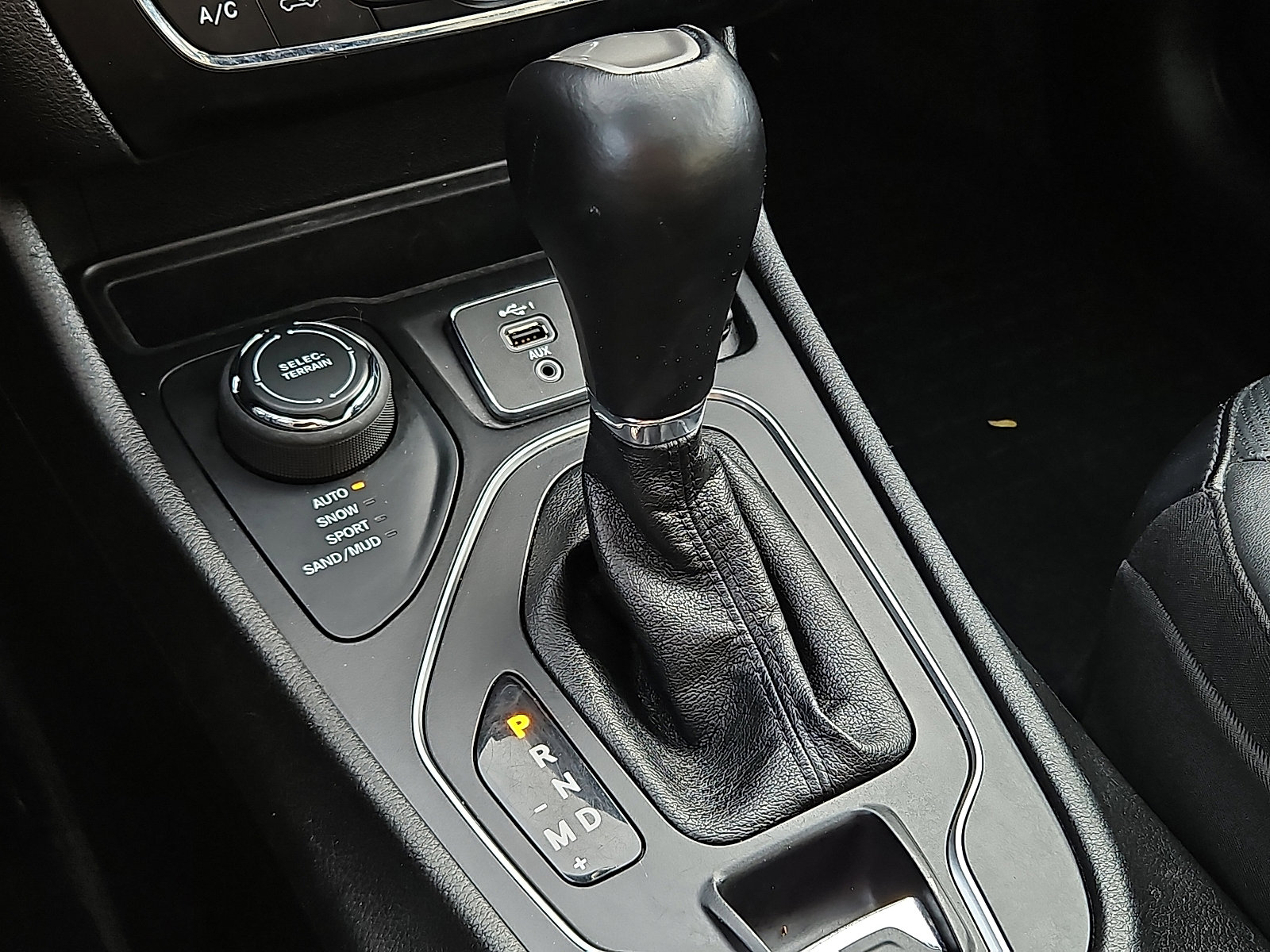 Used 2021 Jeep Cherokee Latitude Lux 80th Anniv w/ Quick Order Package 26U 80TH image 15