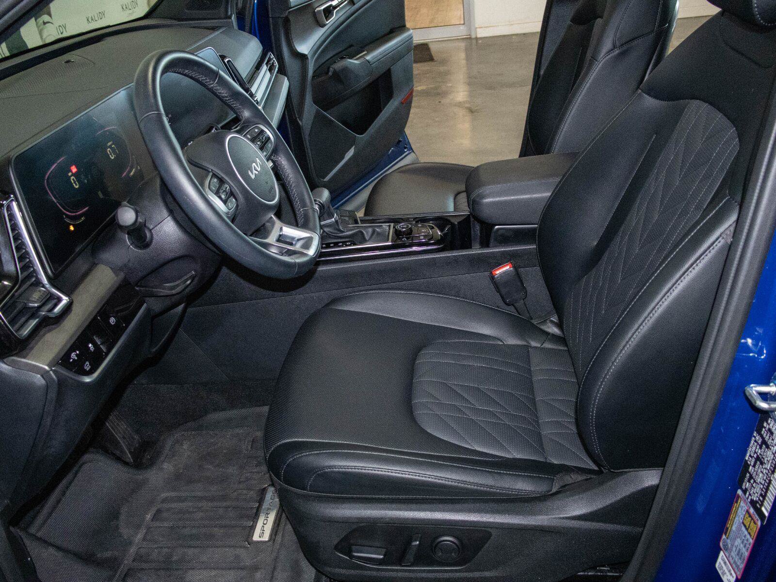 Used 2025 Kia Sportage X-Line w/ Premium Package AWD/4WD image 8