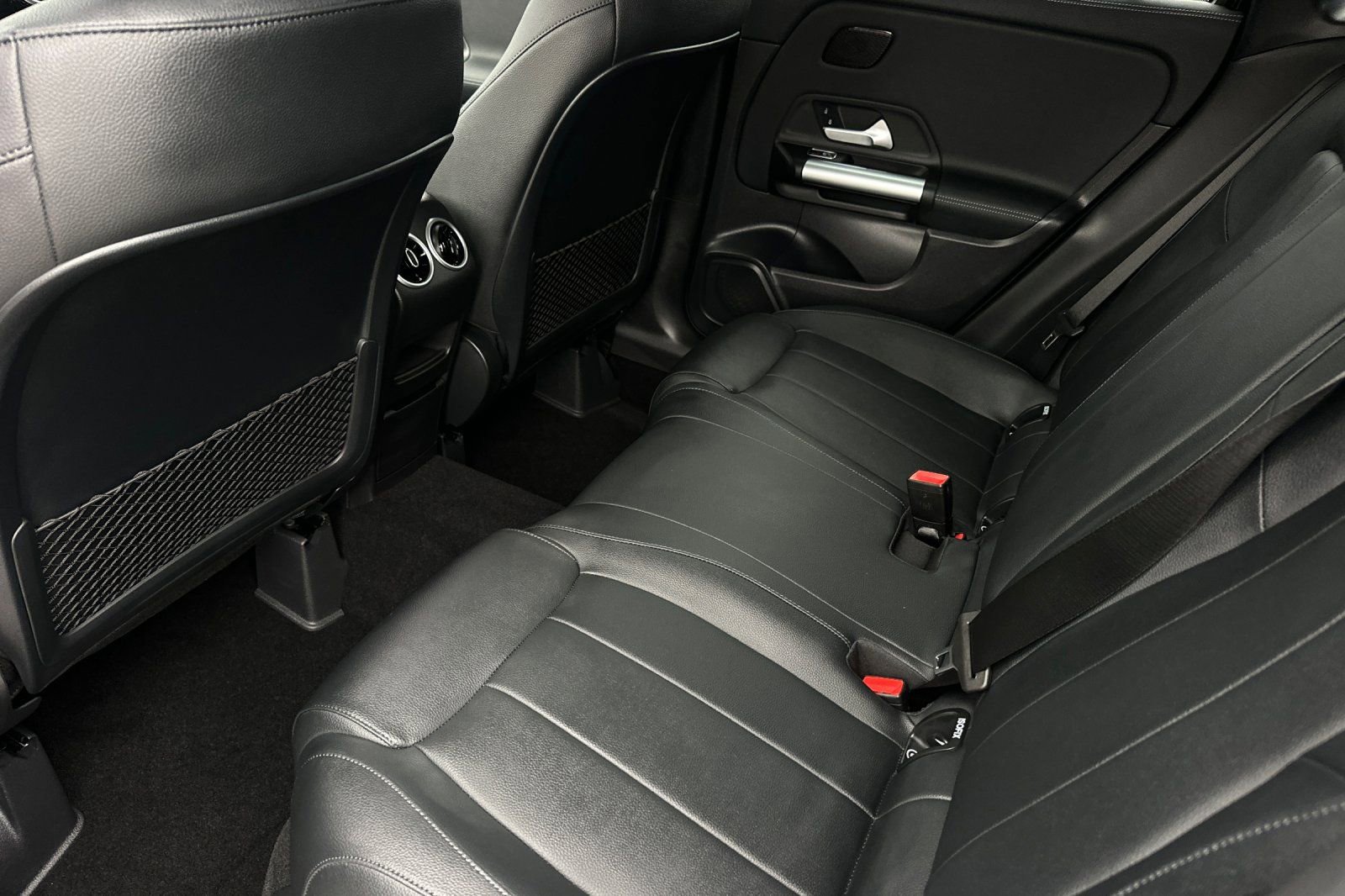 New 2026 Mercedes-Benz GLA 250 image 9