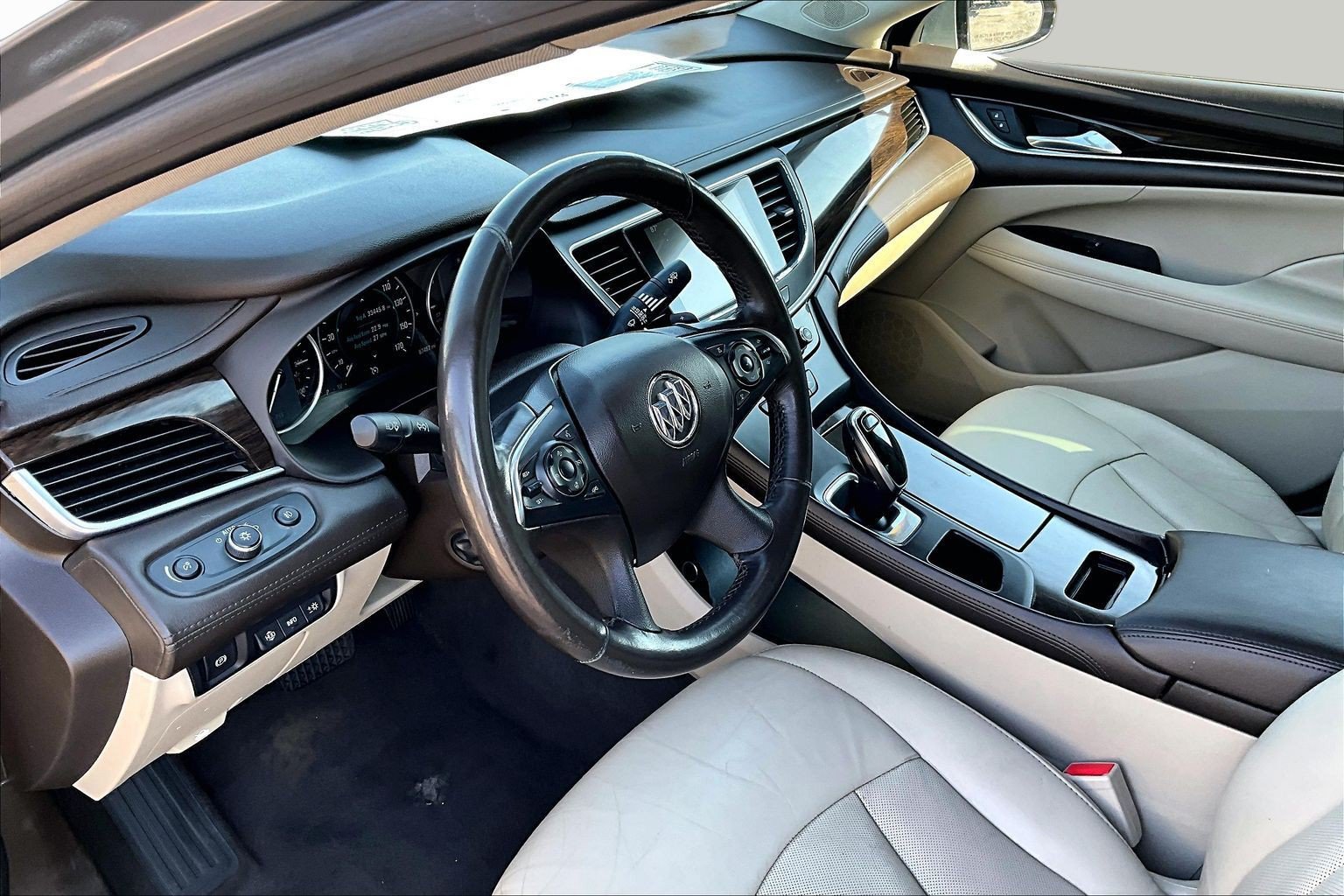 Used 2017 Buick LaCrosse Premium w/ Dynamic Driver Package FWD image 12