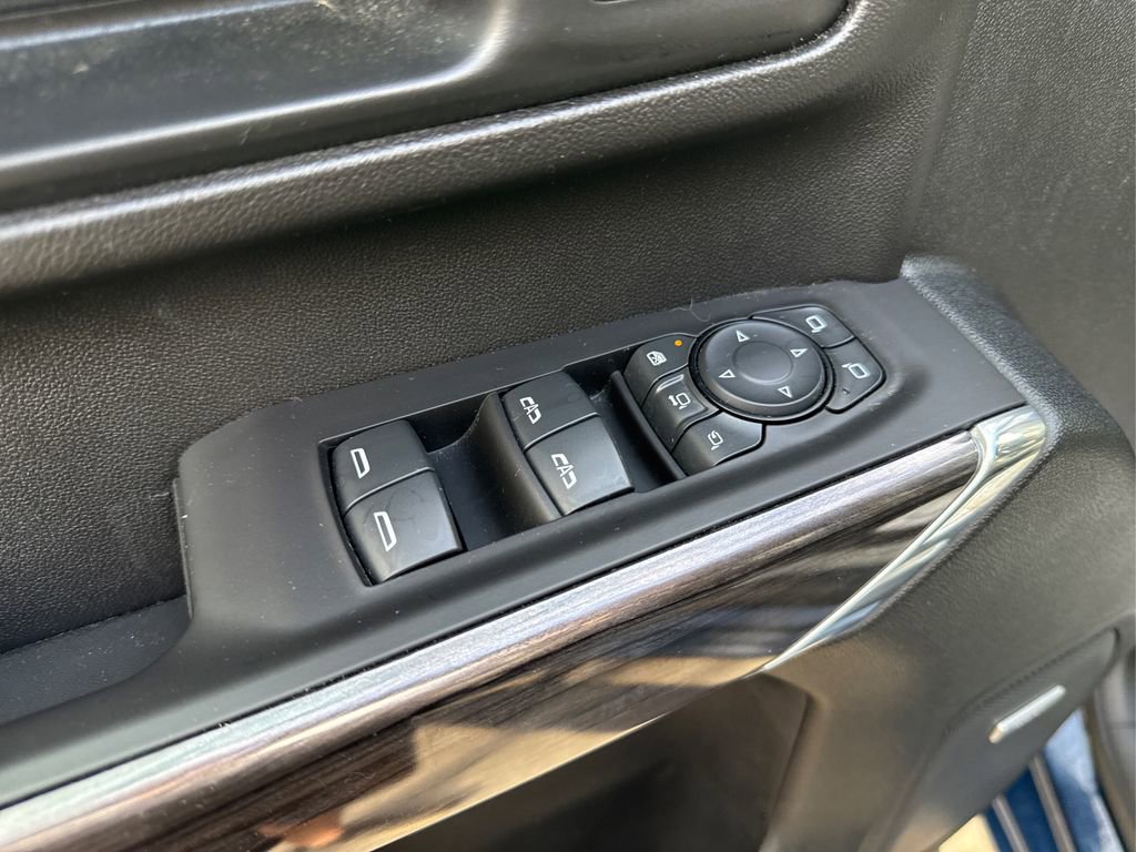 Used 2021 Chevrolet Silverado 2500 LTZ w/ LTZ Plus Package image 38