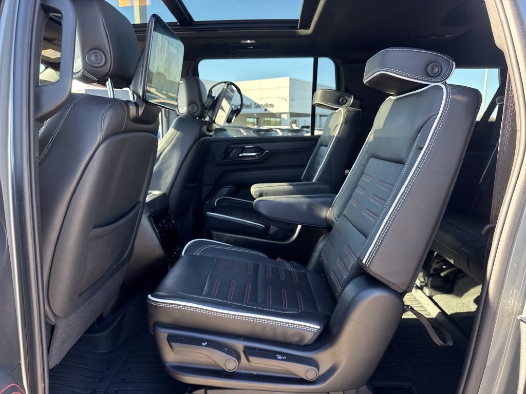 Used 2026 GMC Yukon XL AT4 Ultimate w/ LPO, Floor Liner Package AWD/4WD image 16