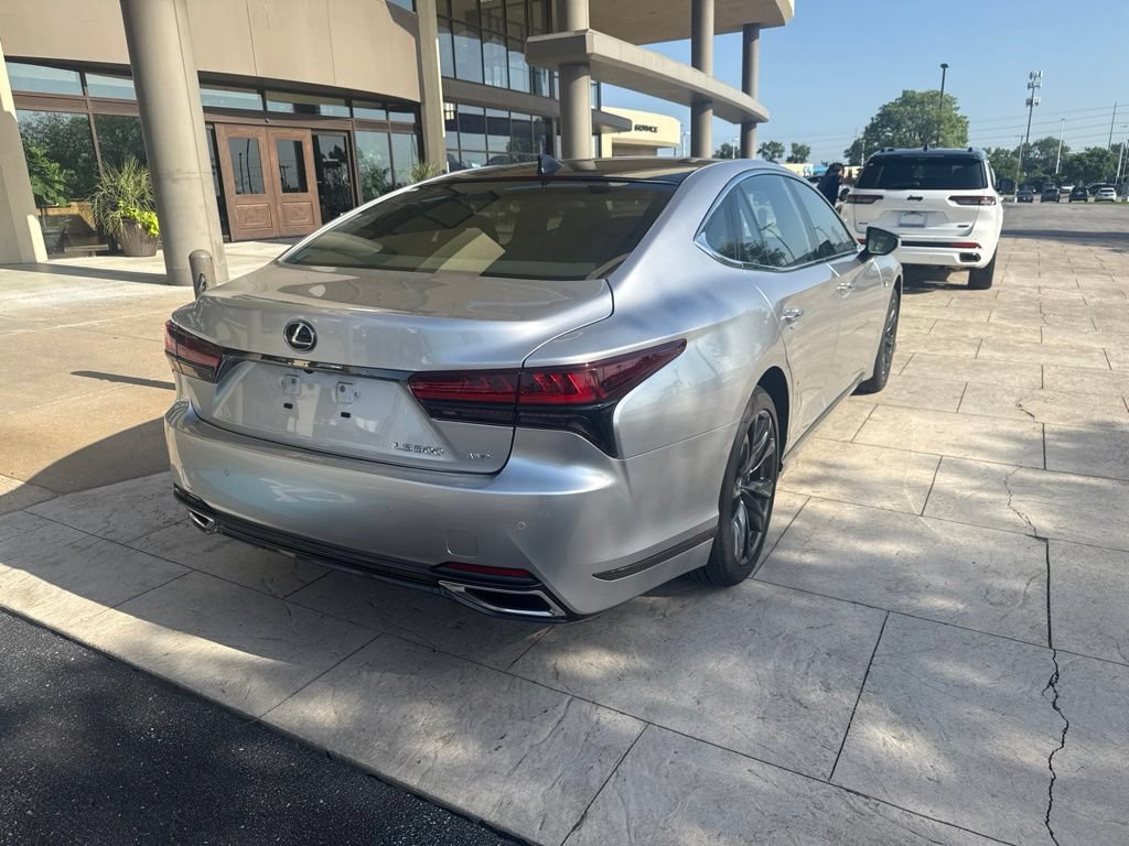 Used 2025 Lexus LS 500 F Sport AWD/4WD image 3