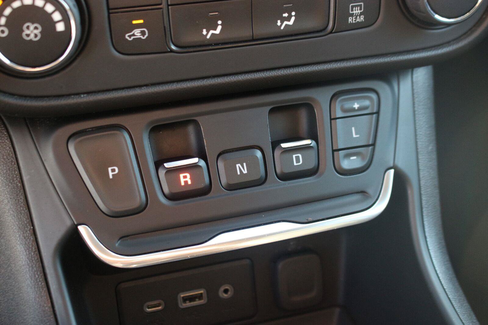 Used 2020 GMC Terrain SLE FWD image 26