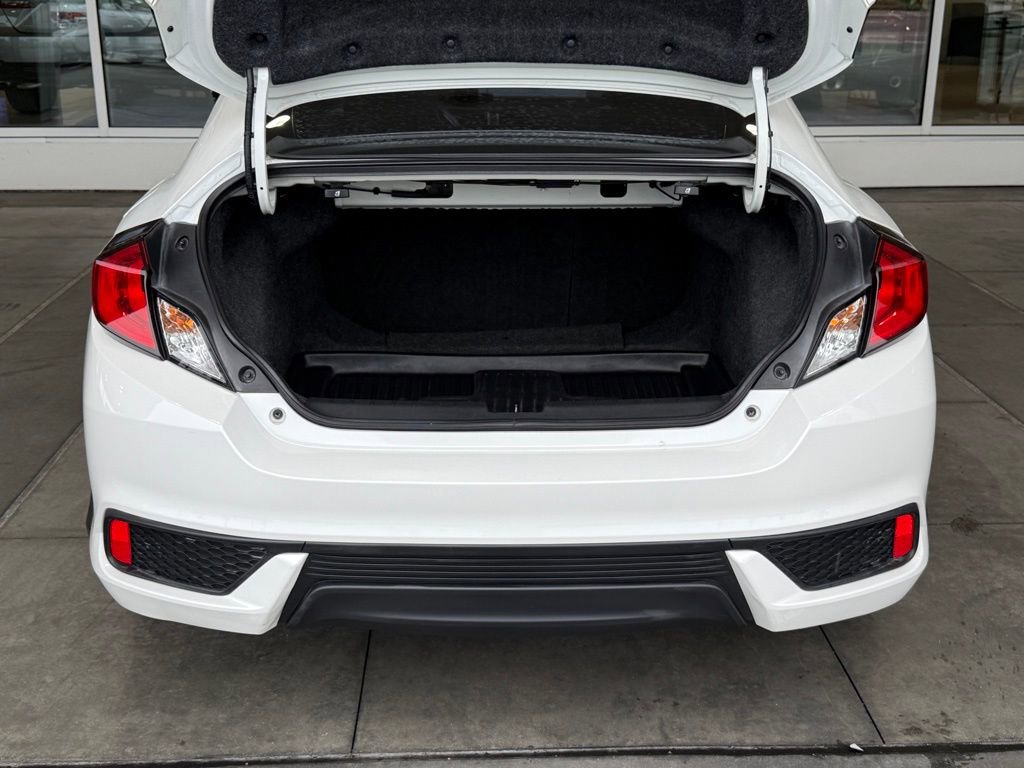 Used 2019 Honda Civic Touring image 15