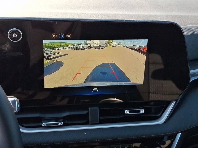 Used 2026 Chevrolet Equinox LT FWD image 18