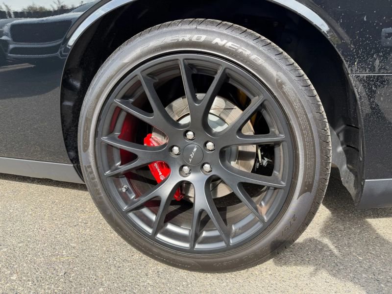 Used 2015 Dodge Challenger SRT Hellcat image 28