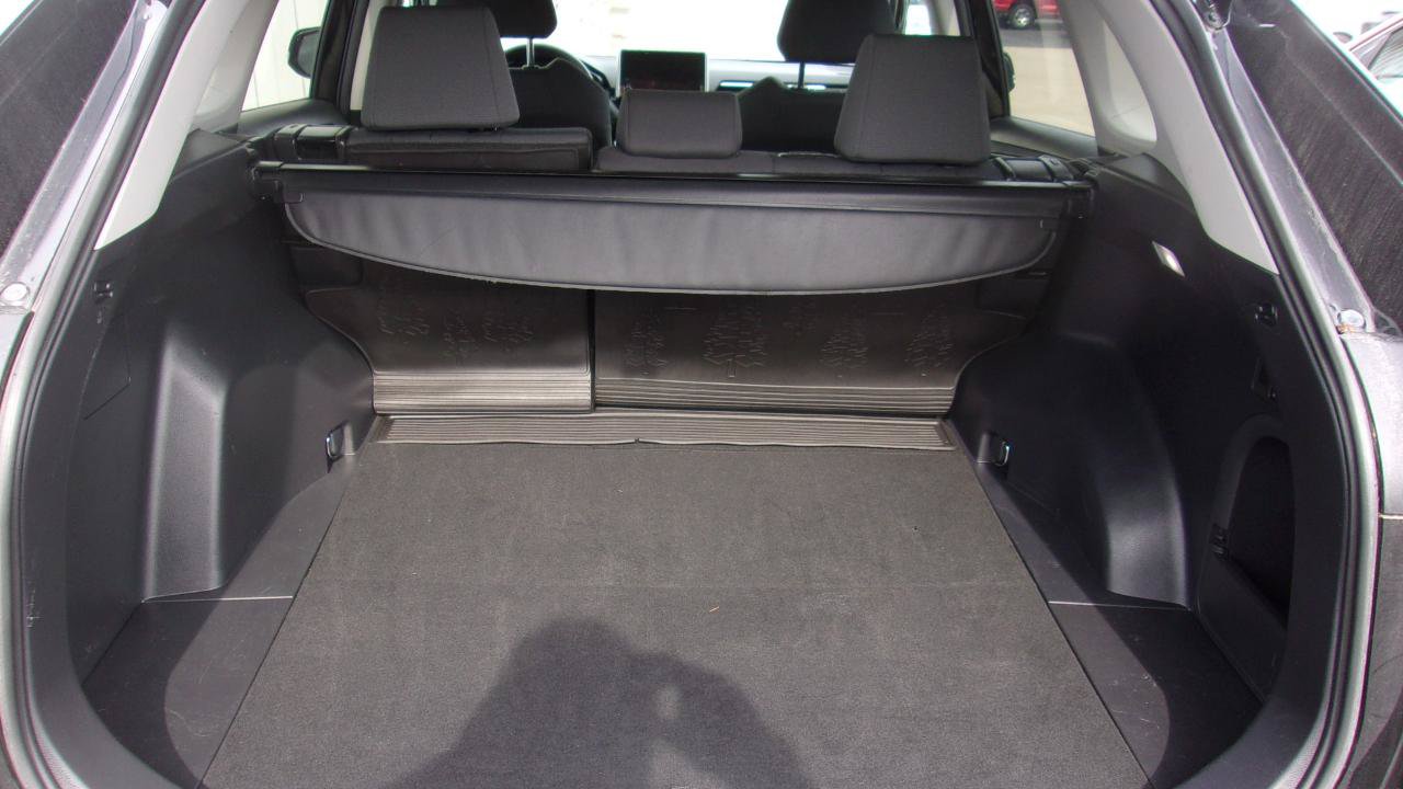Used 2024 Toyota RAV4 AWD Hybrid image 7