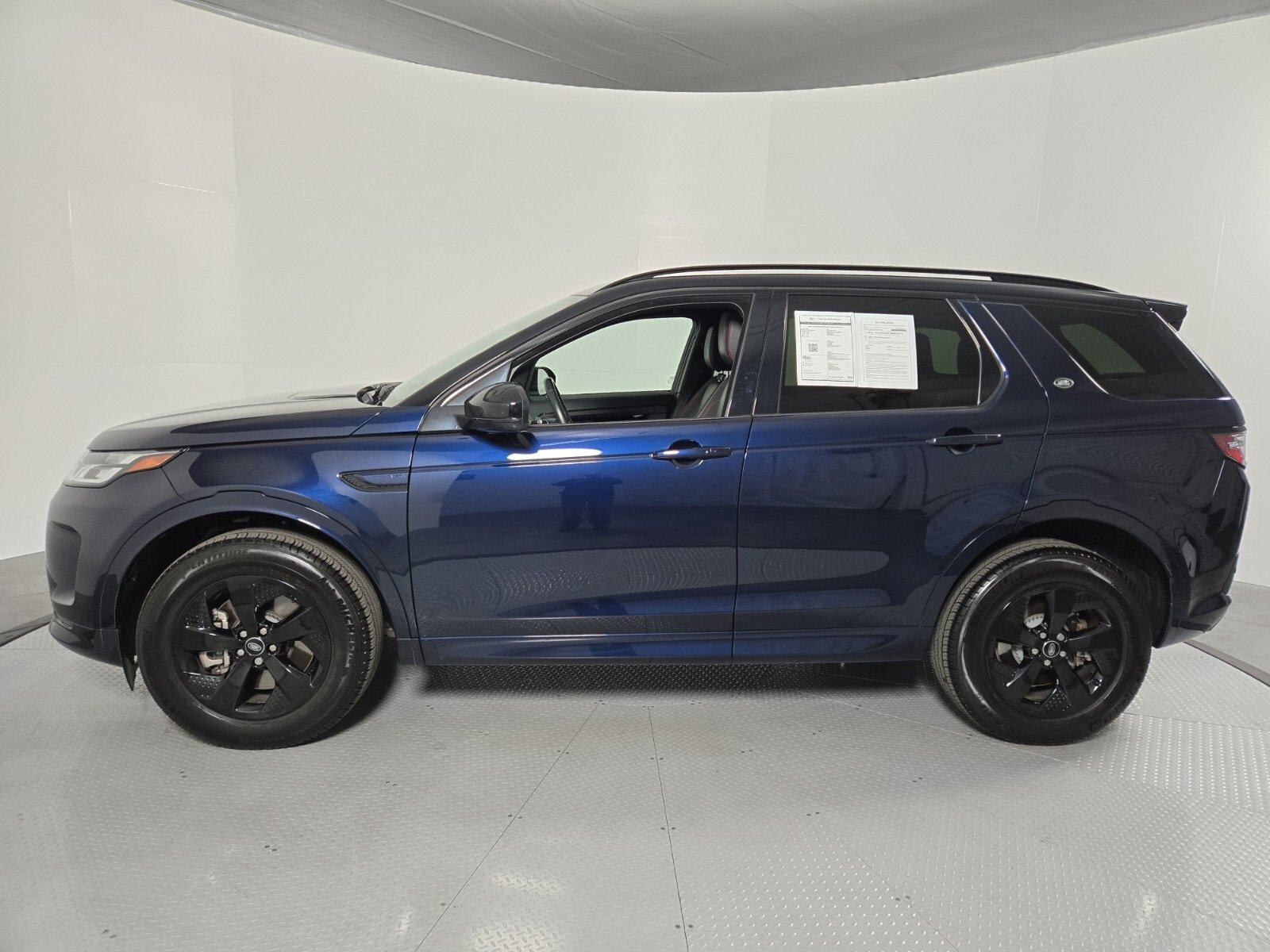 Used 2023 Land Rover Discovery Sport S R-Dynamic image 32