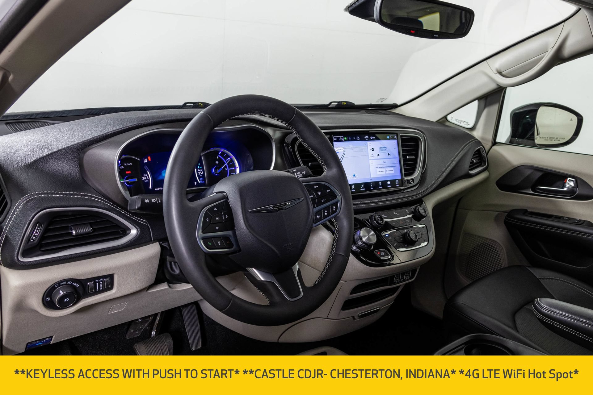 Used 2024 Chrysler Pacifica Limited FWD image 5