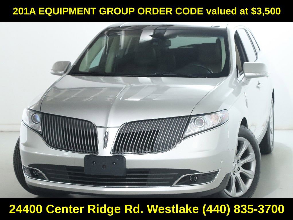 Used 2013 Lincoln MKT AWD image 3